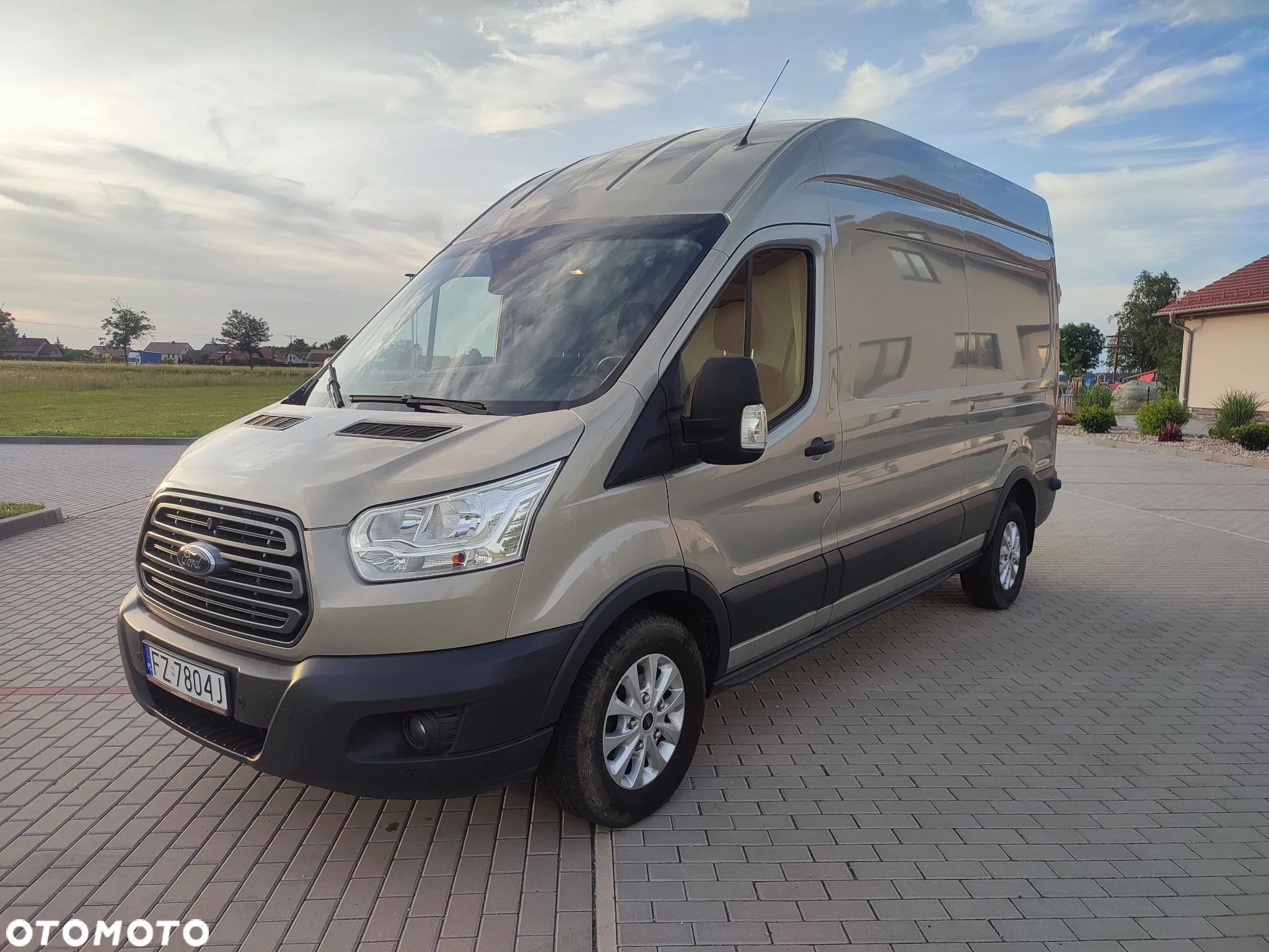 Ford Transit - 1