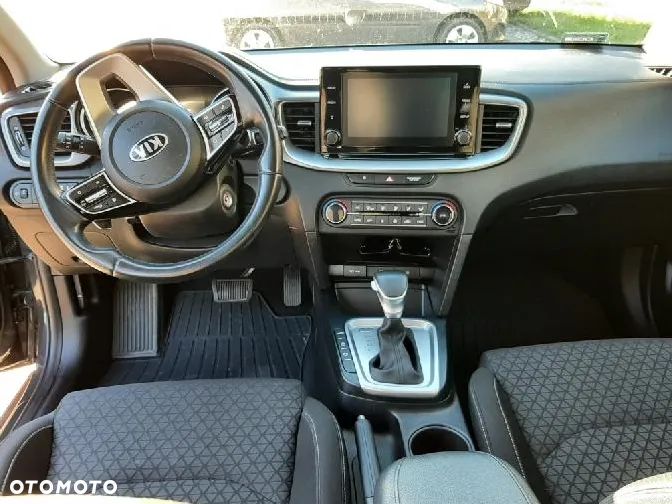 Kia Xceed 2021 photo 2