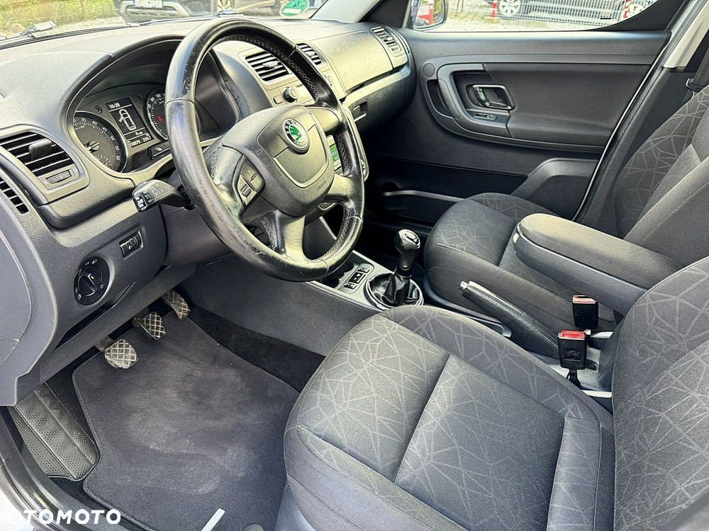 Skoda Roomster - 10