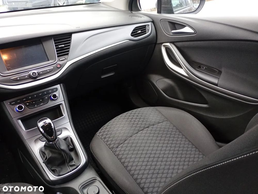 Opel Astra 1.4 T Enjoy - 12