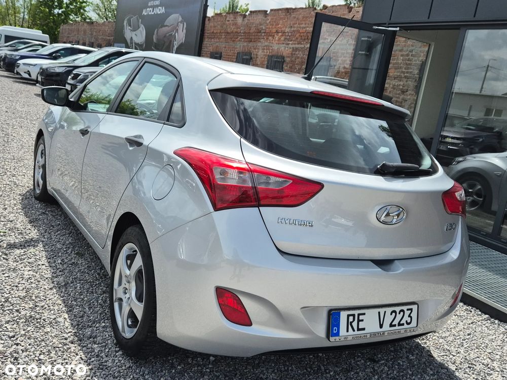 Hyundai i30 1.4 Comfort - 11