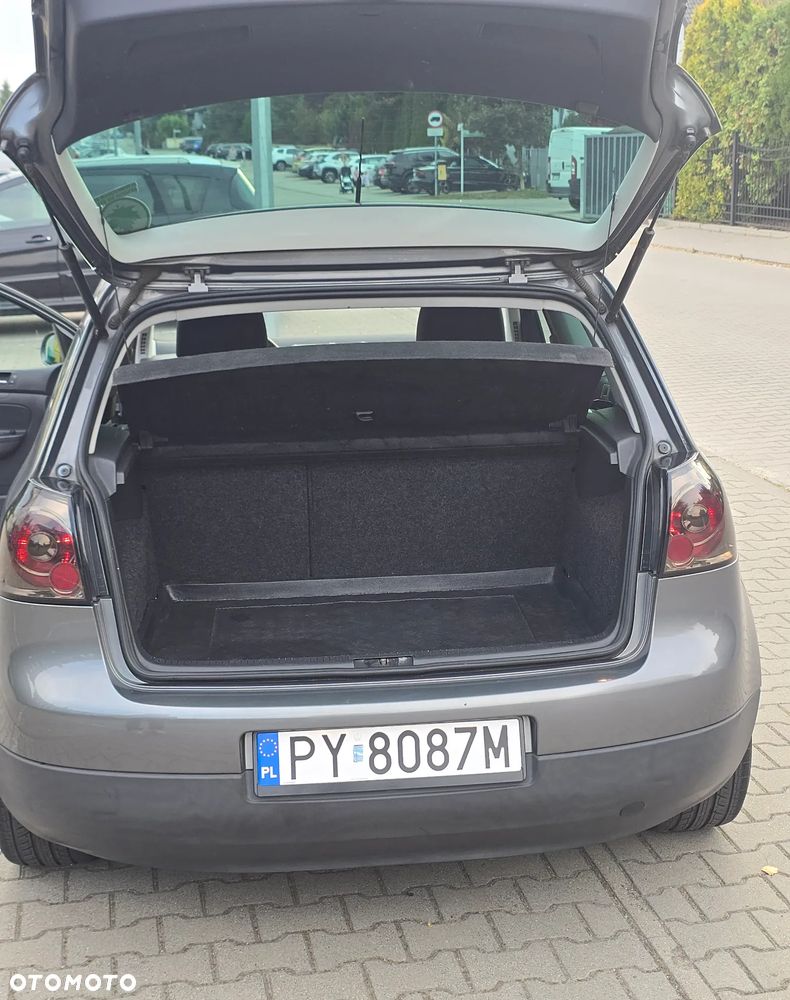 Volkswagen Golf - 8