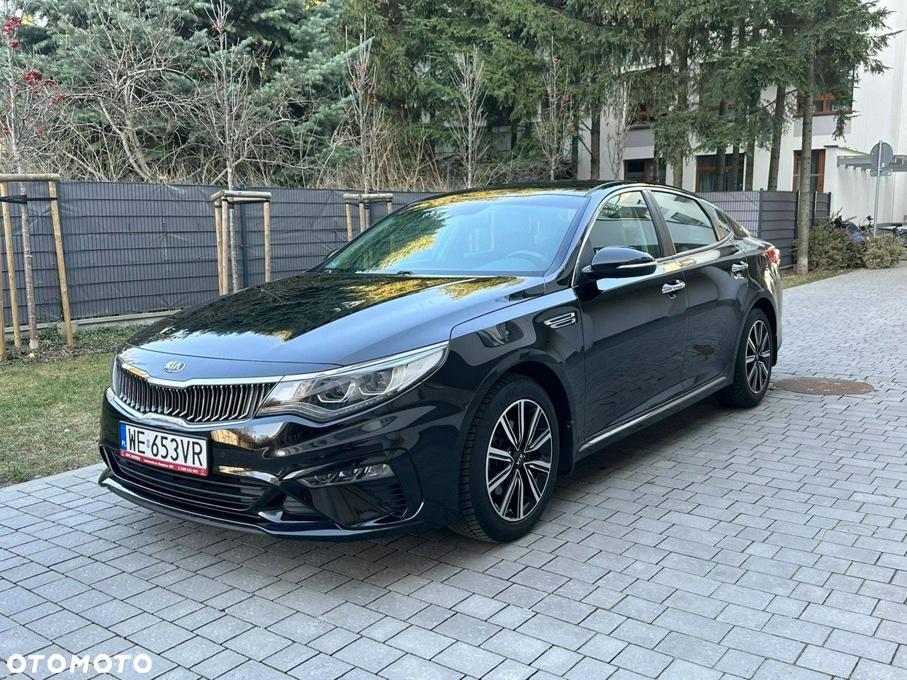 Kia Optima - 1