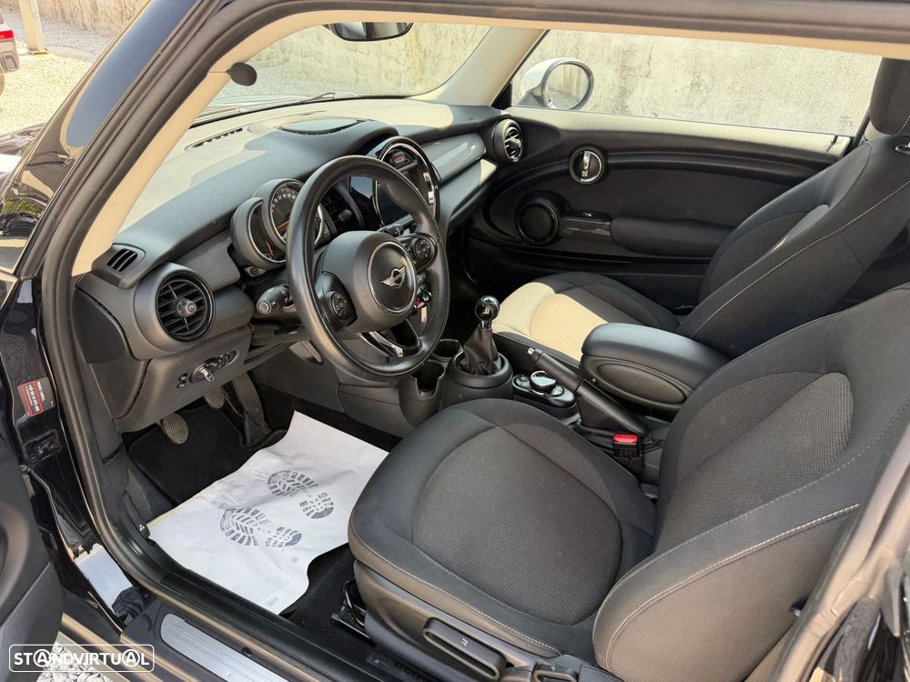 MINI 3 Portas Cooper D - 7