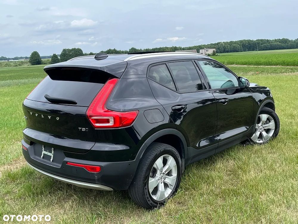 Volvo XC 40 T5 AWD Geartronic Momentum - 1