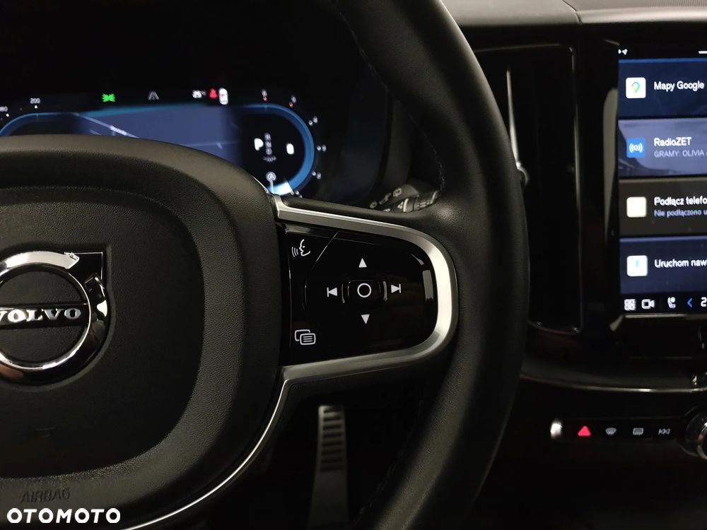 Volvo XC 60 B4 D Geartronic RDesign - 12