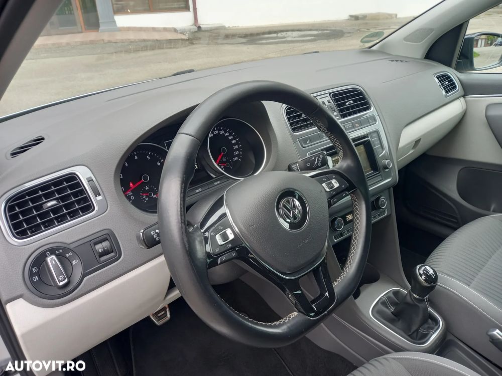 Volkswagen Polo 1.2 TSI Blue Motion Technology FRESH - 11