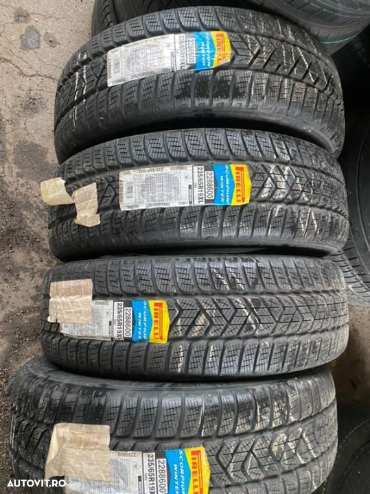 vand 4 anvelope 235/65/19 pirelli de iarnă noi - 1