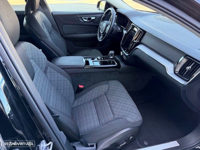 Volvo V60 2.0 T6 AWD TE Core - 21