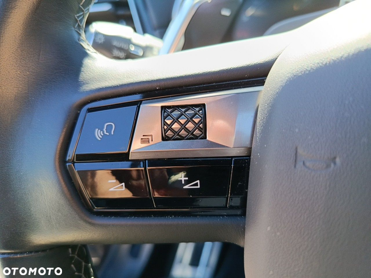 DS Automobiles DS 7 Crossback - 14