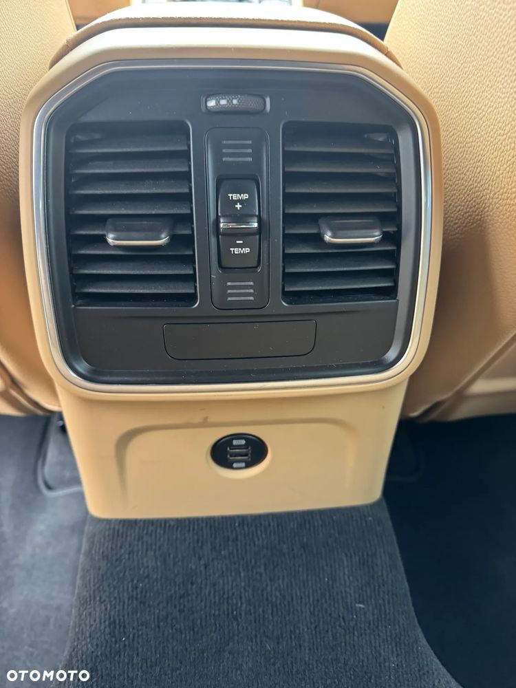 Porsche Macan Standard - 15