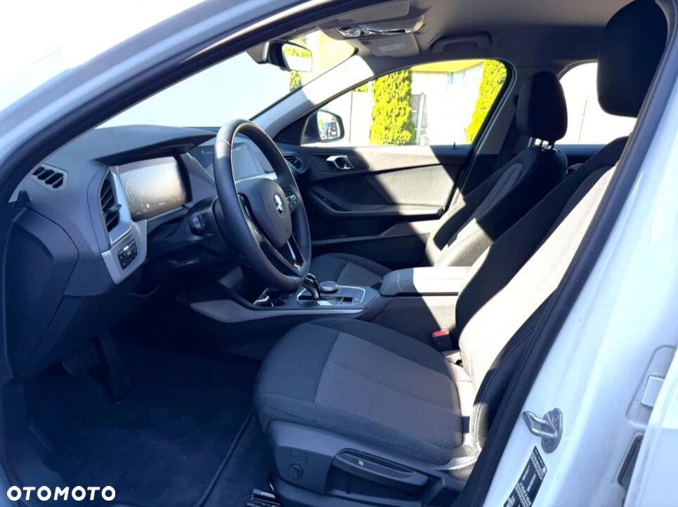 BMW Seria 1 - 17