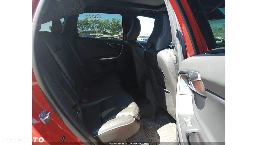Volvo XC 60 T6 AWD R-Design - 12