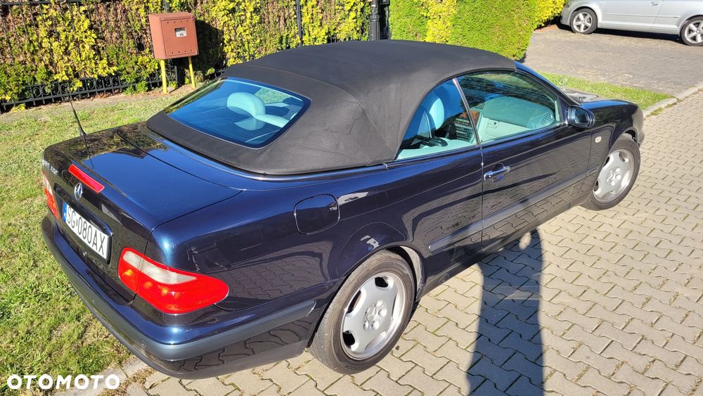 Mercedes-Benz CLK 320 - 16