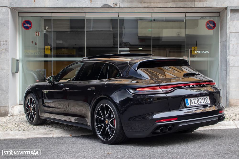 Porsche Panamera Sport Turismo 4S E-Hybrid - 48