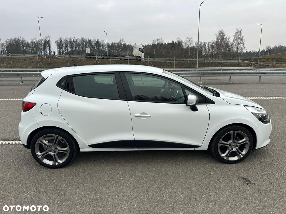 Renault Clio 1.5 dCi 75 Expression - 13