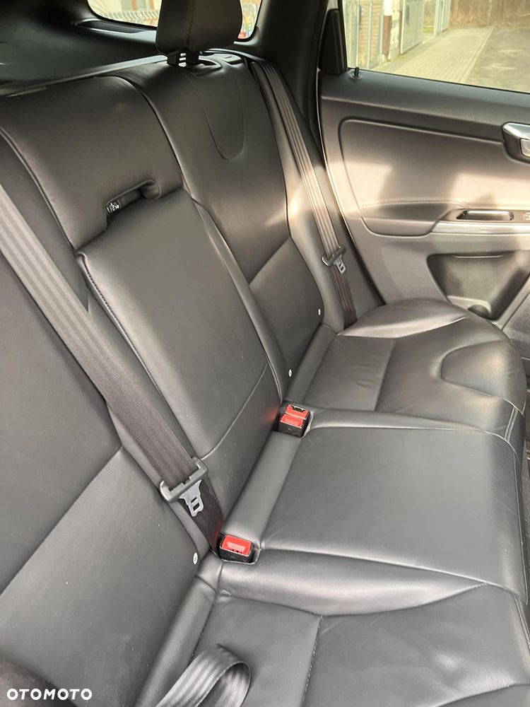 Volvo XC 60 D4 Geartronic Momentum - 9