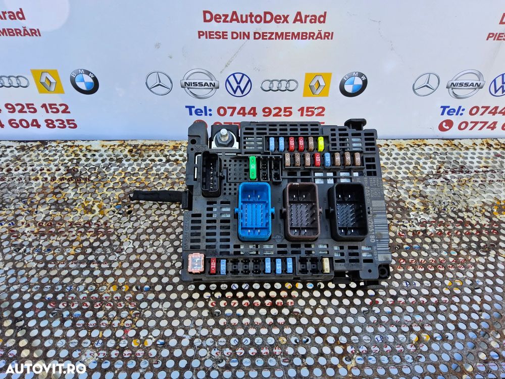 Modul BSM Peugeot 3008 an 2016-2024 cod 9810296180 Citroen c4 Picasso panou siguranțe - 1