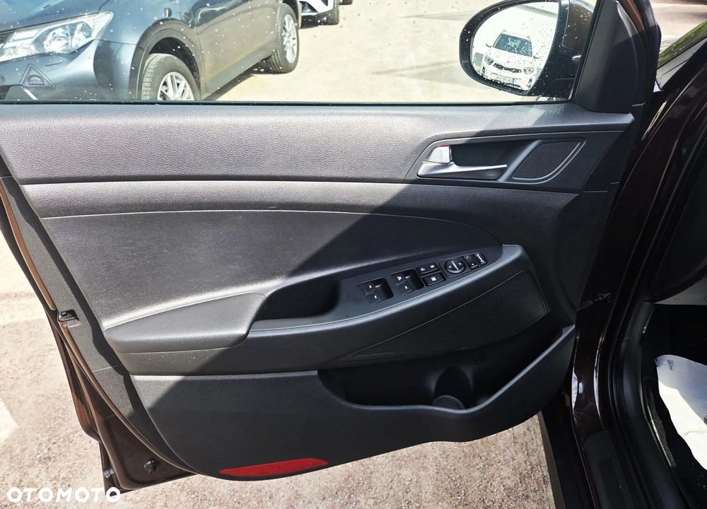 Hyundai Tucson 1.6 GDI BlueDrive Design 2WD - 36
