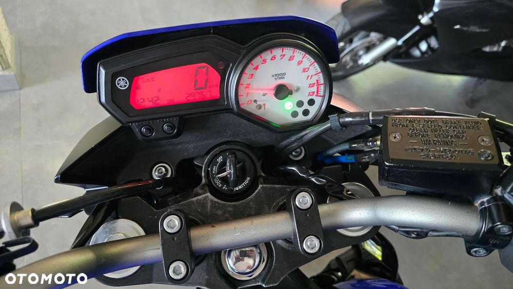 Yamaha FZ8 - 20