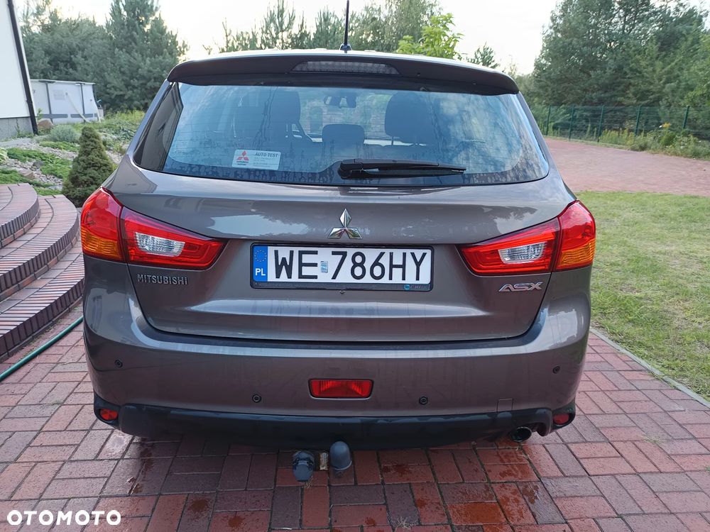 Mitsubishi ASX - 8