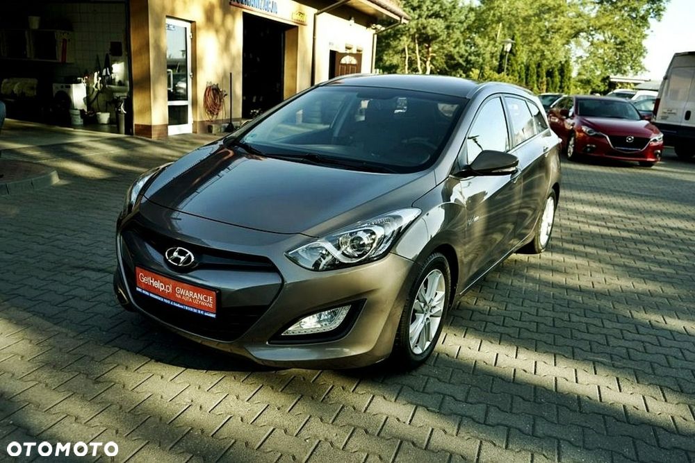 Hyundai i30 blue 1.6 CRDi Classic - 1