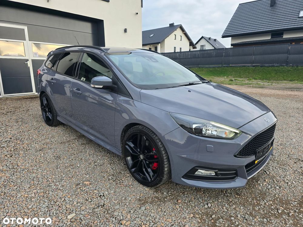 Ford Focus 2.0 EcoBoost ST mit Leder-Sport-Paket - 10