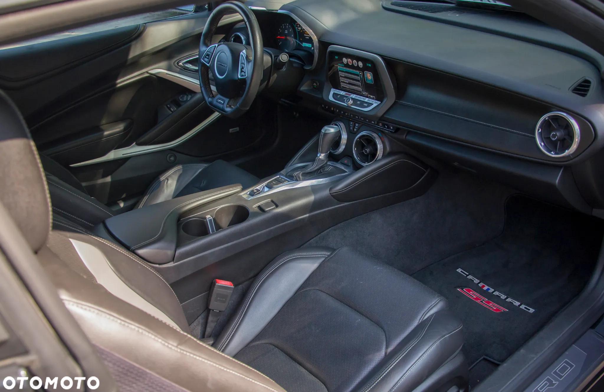 Chevrolet Camaro - 18