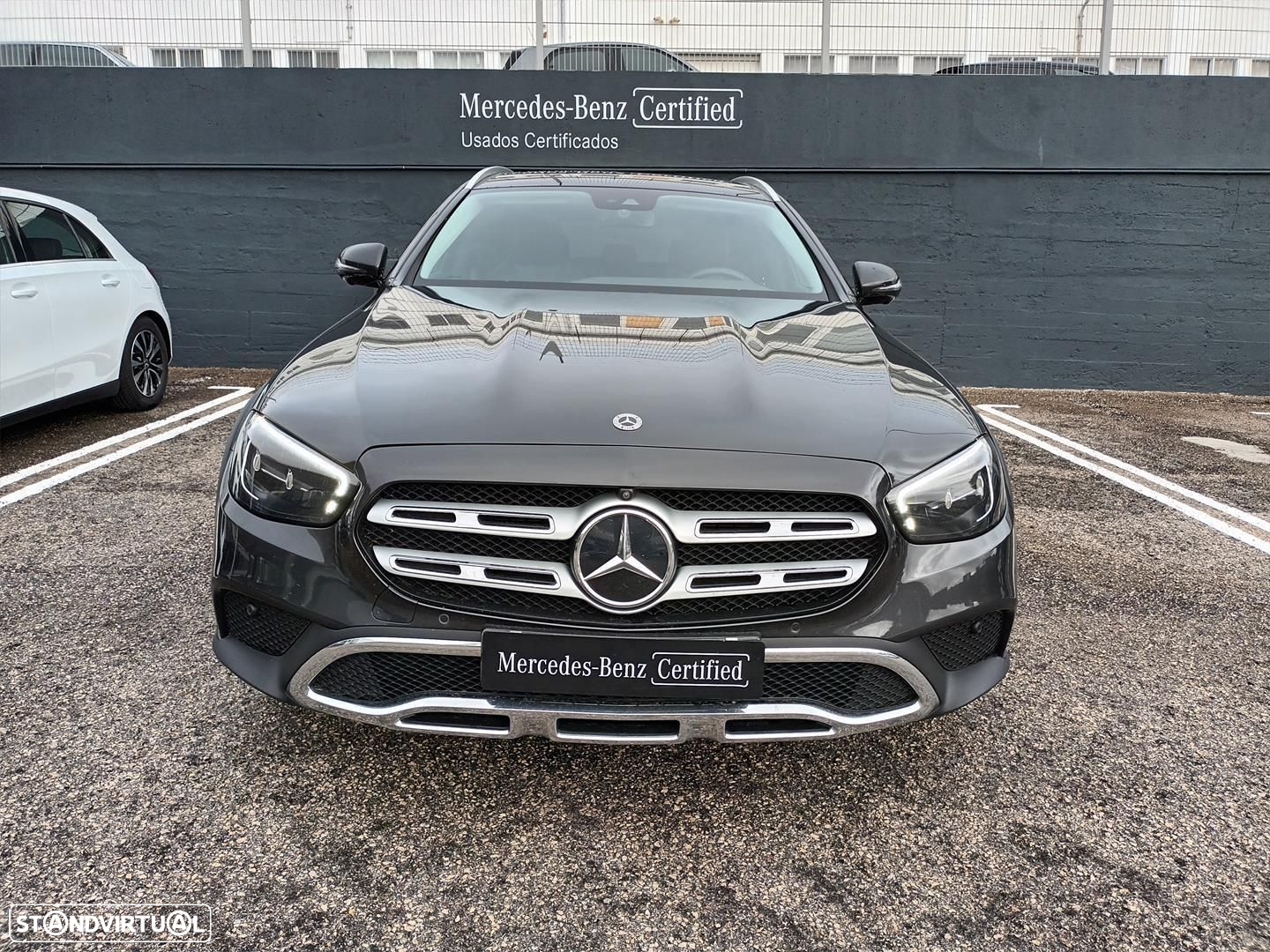 Mercedes-Benz E 220 d Avantgarde 4Matic All-Terrain - 2