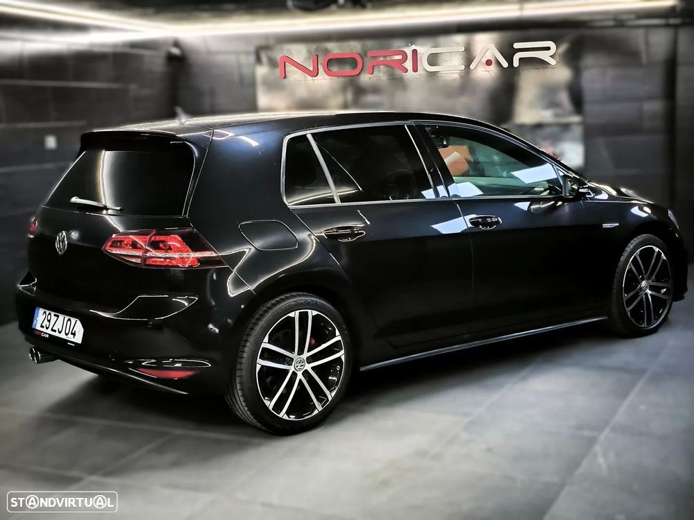 VW Golf 2.0 TDI GTD DSG - 4