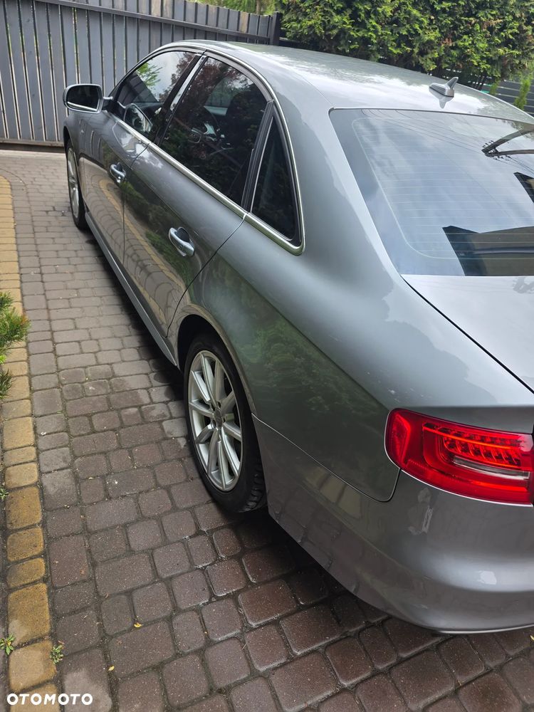 Audi A4 Limousine - 5