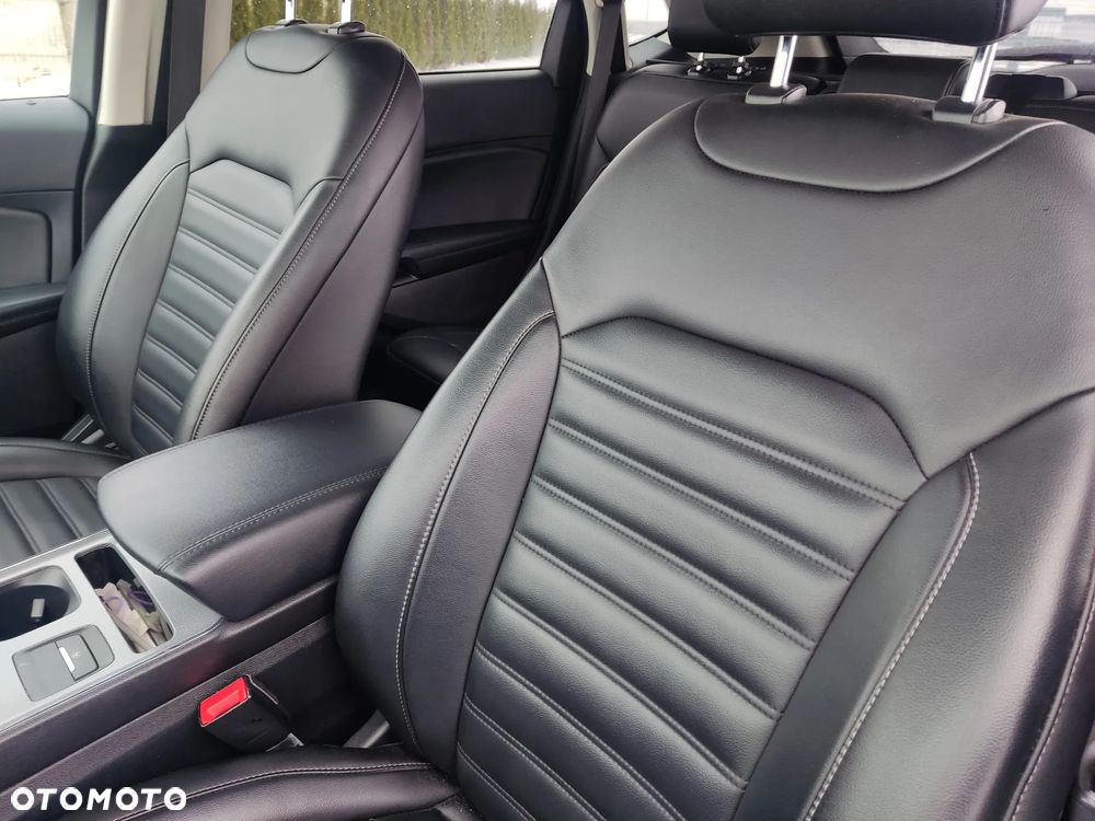 Ford Edge - 18