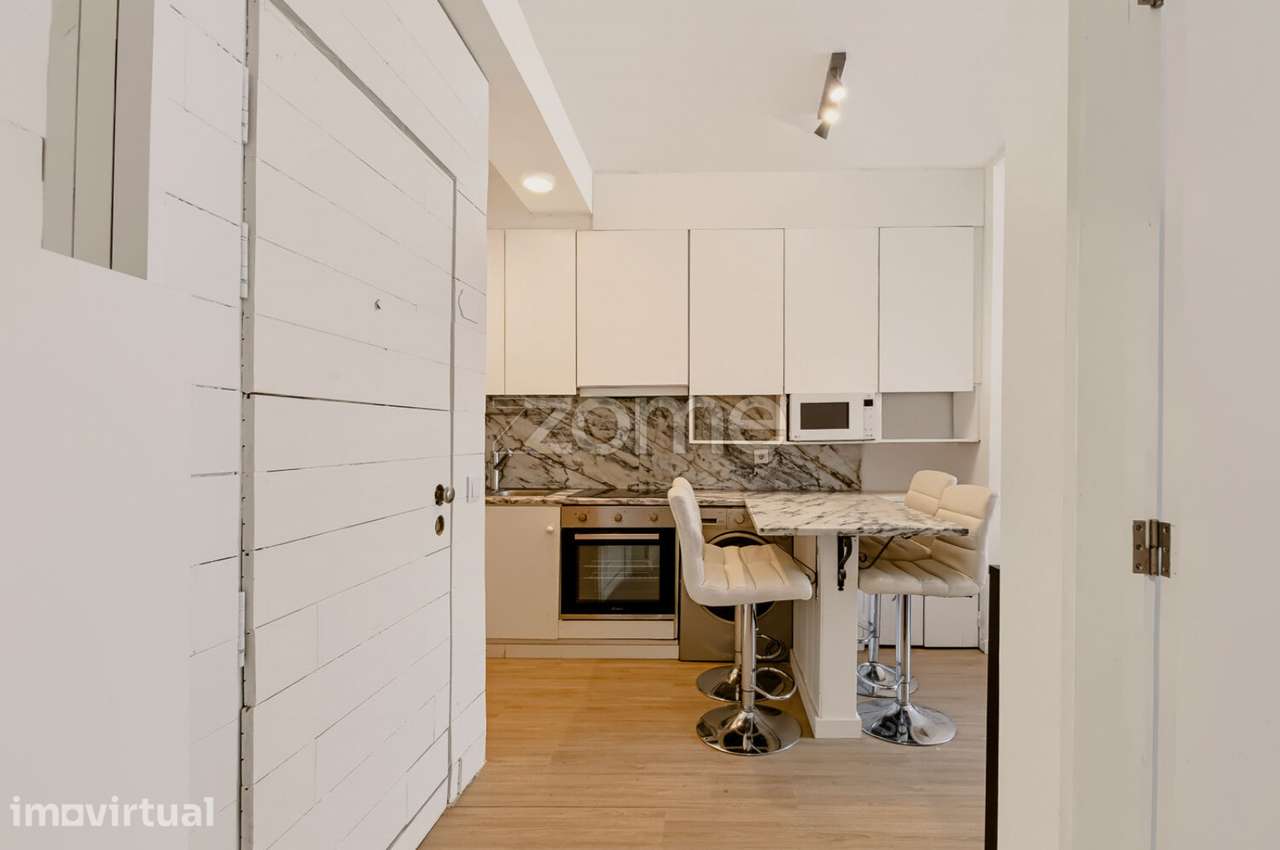 Apartamento T1 mobilado na Rua das Doze Casas, Bonfim, Porto - Grande imagem: 4/20