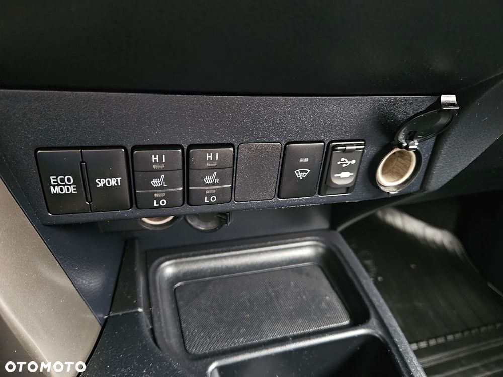 Toyota RAV4 2.0 Prestige MS EU6 - 18