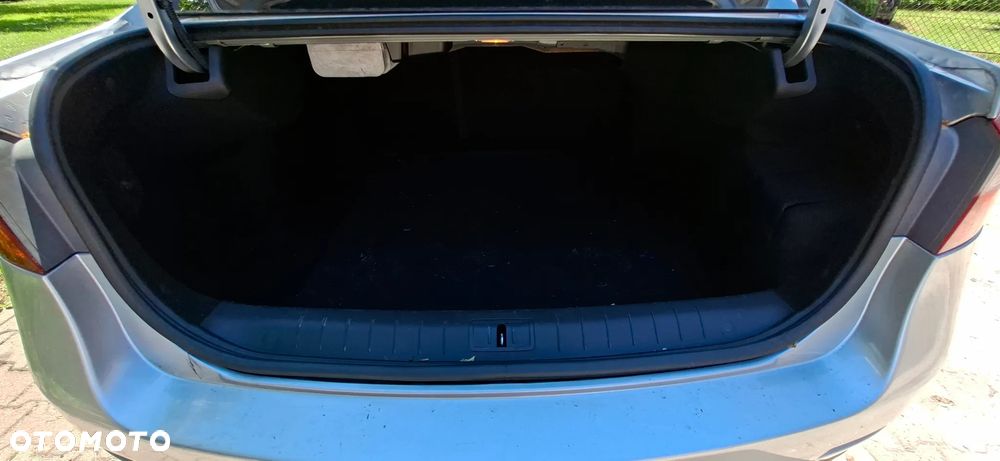 Renault Latitude 3.0 V6 dCi Initiale - 36