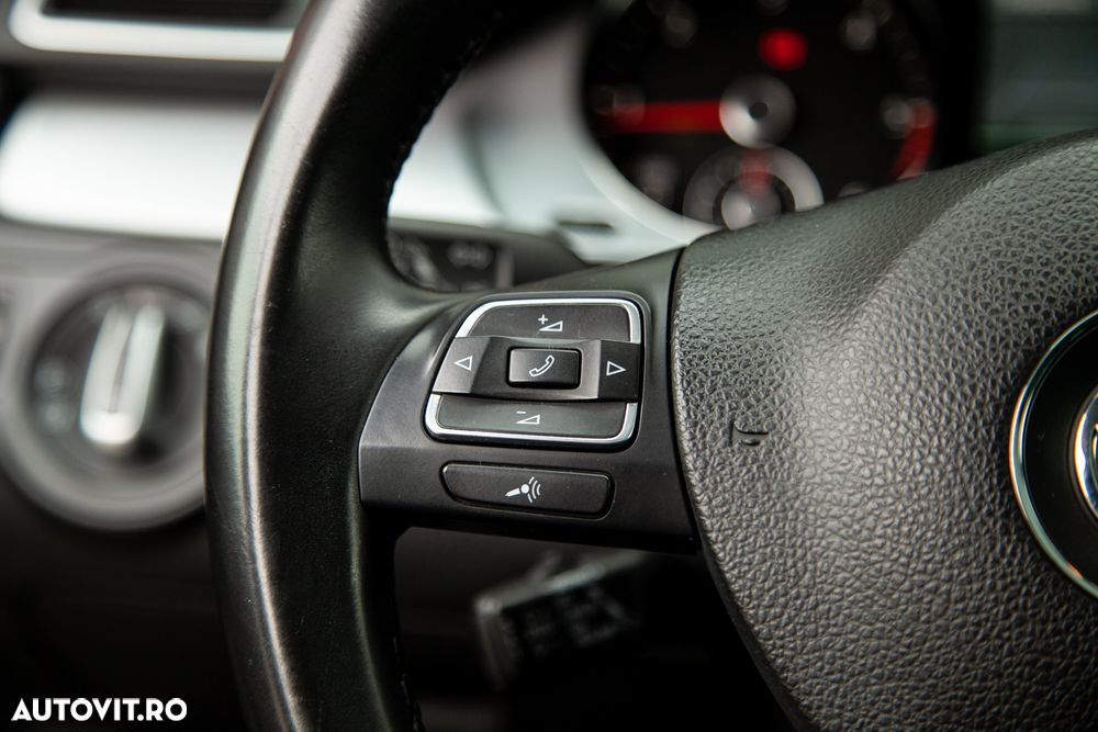 Volkswagen Passat CC 2.0 TDI BlueMotion Technology DSG - 36