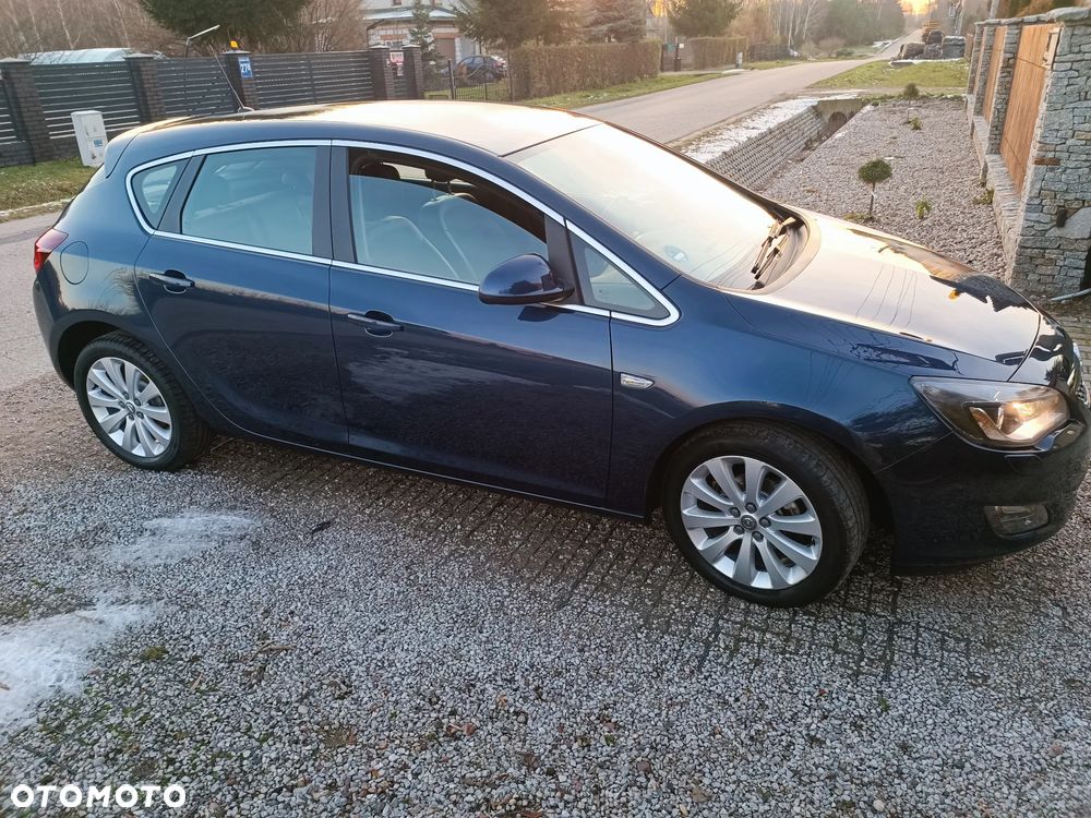 Opel Astra 1.4 Turbo Cosmo - 17