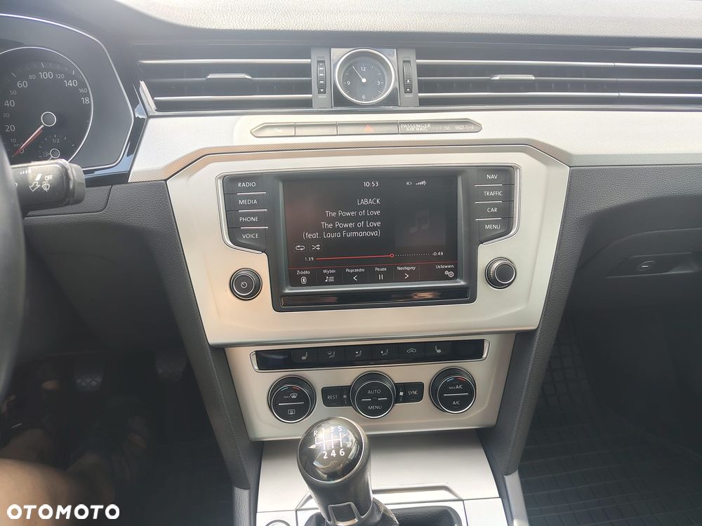 Volkswagen Passat 1.4 TSI ACT (BlueMotion Technology) Comfortline - 15