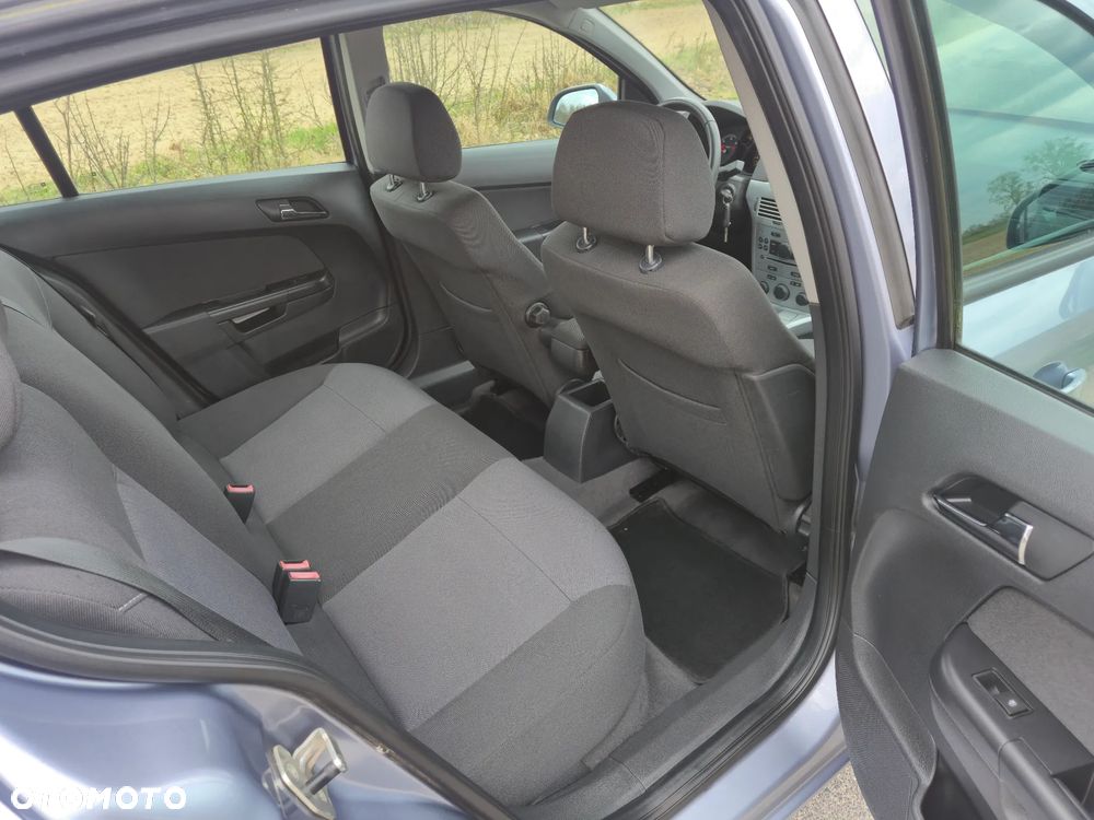 Opel Astra - 8