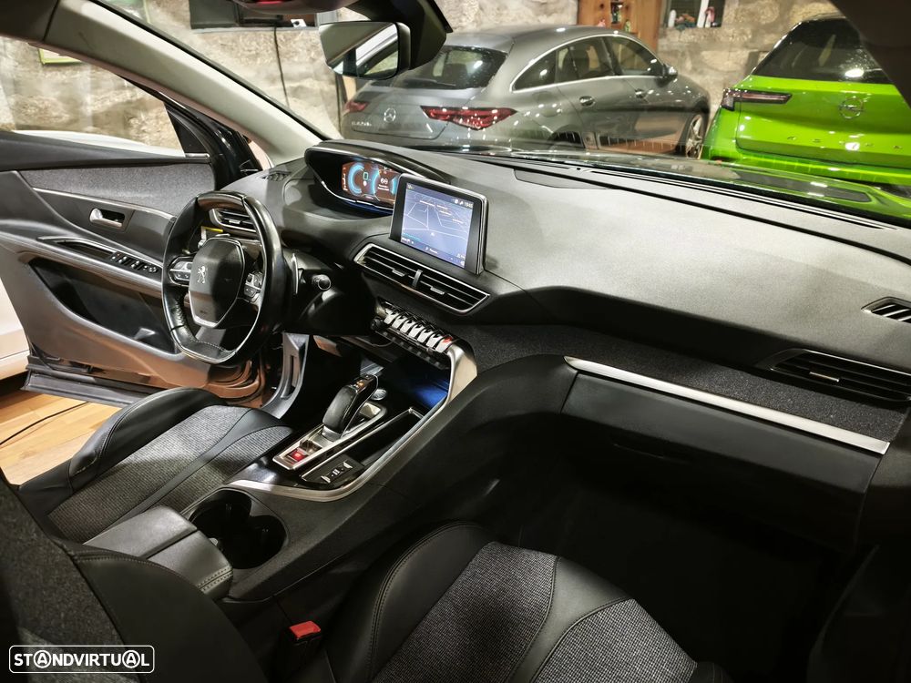 Peugeot 3008 225 e-EAT8 Allure Pack - 10