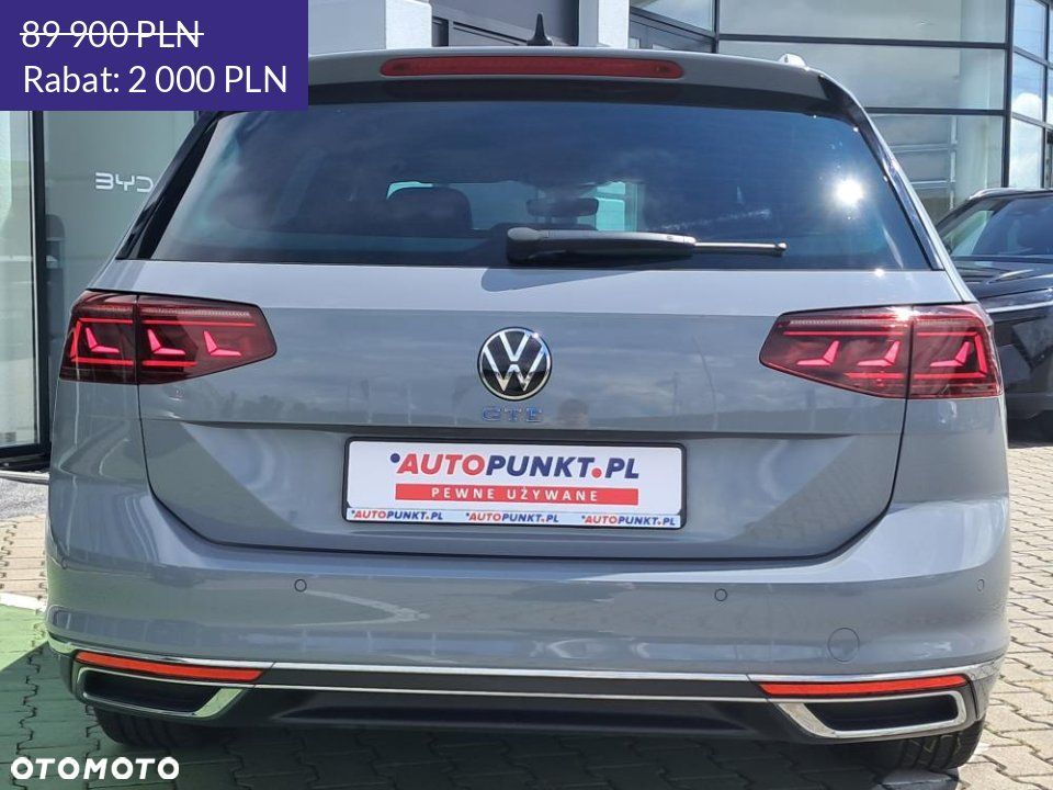 Volkswagen Passat - 4