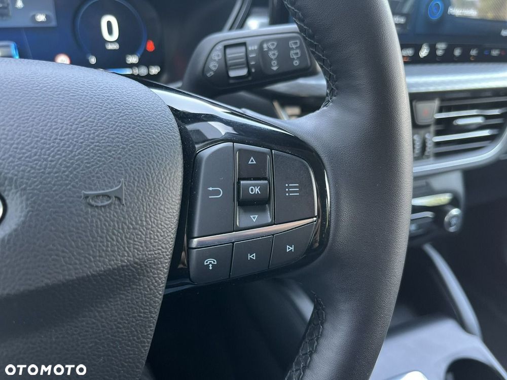 Ford Kuga 1.5 EcoBoost TITANIUM - 18