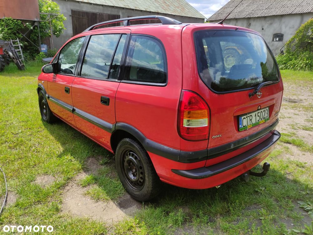 Opel Zafira - 1