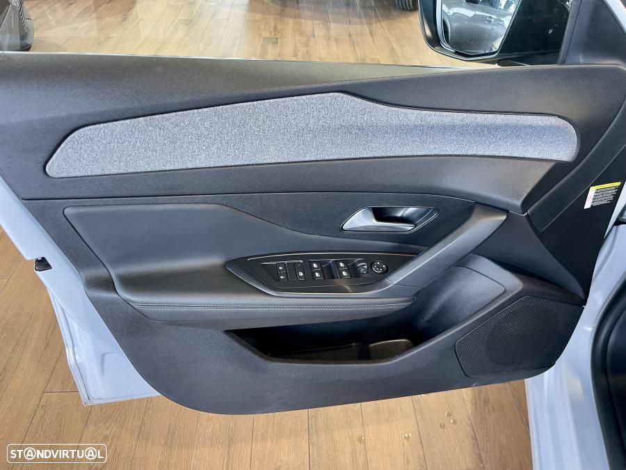 Peugeot 308 1.5 BlueHDi Allure Pack EAT8 - 25