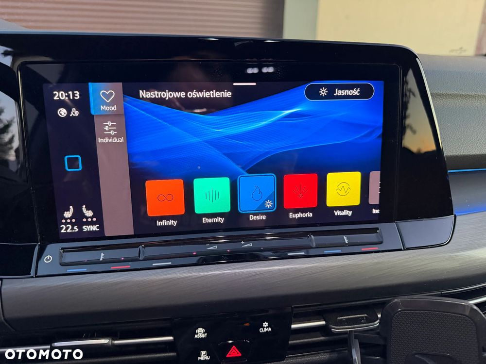Volkswagen Golf 1.5 TSI EVO Style - 24