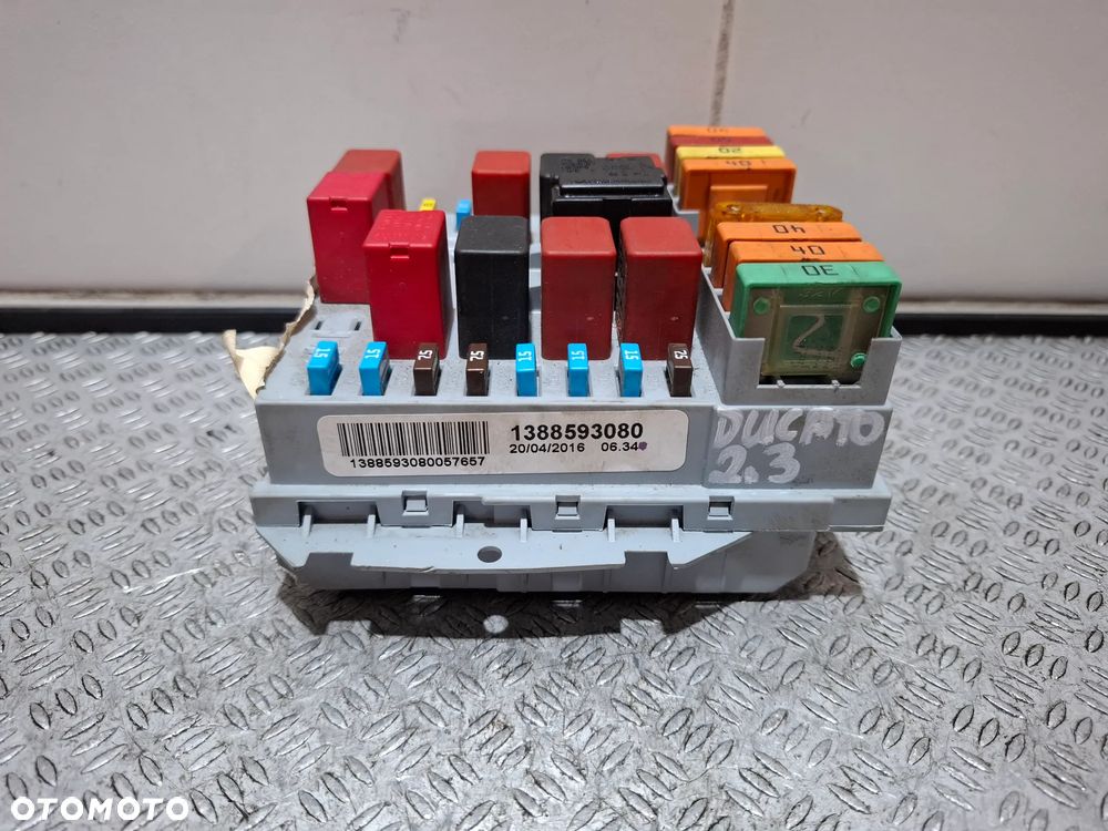 Skrzynka bezpieczników Fiat Ducato III 2,3 2016 rok nr 1388593080 - 2