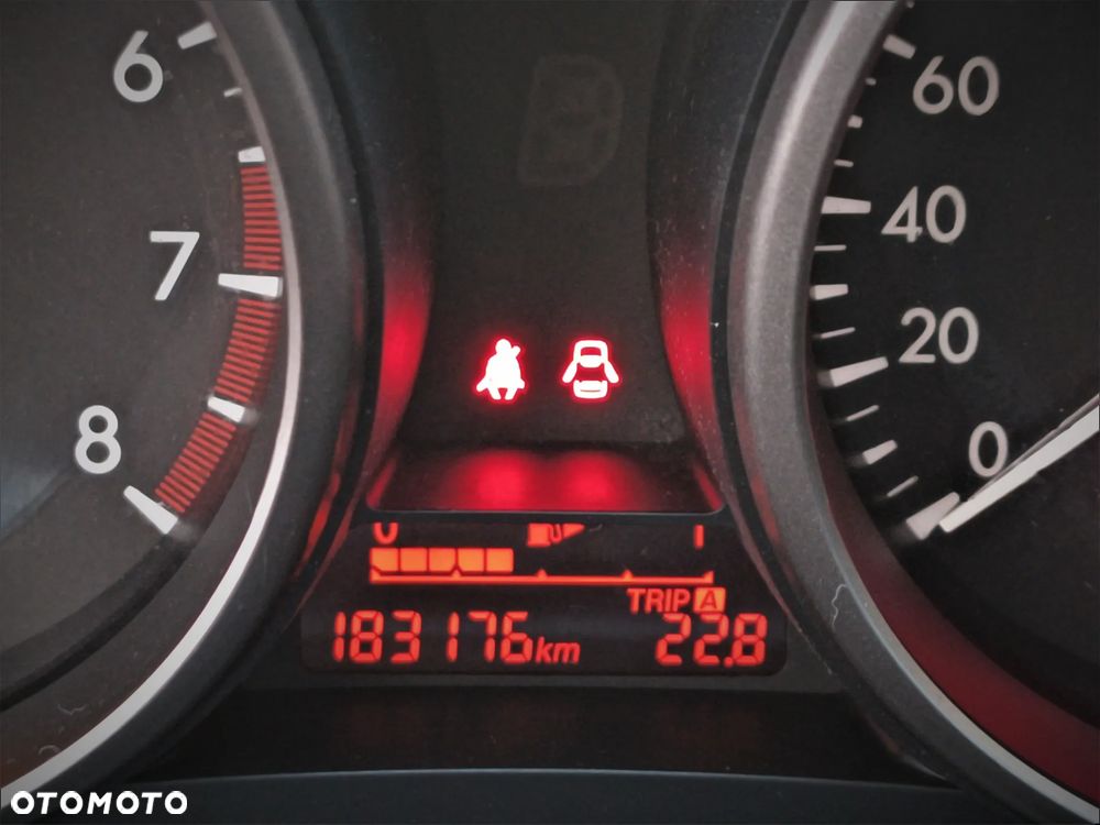 Mazda 5 - 6