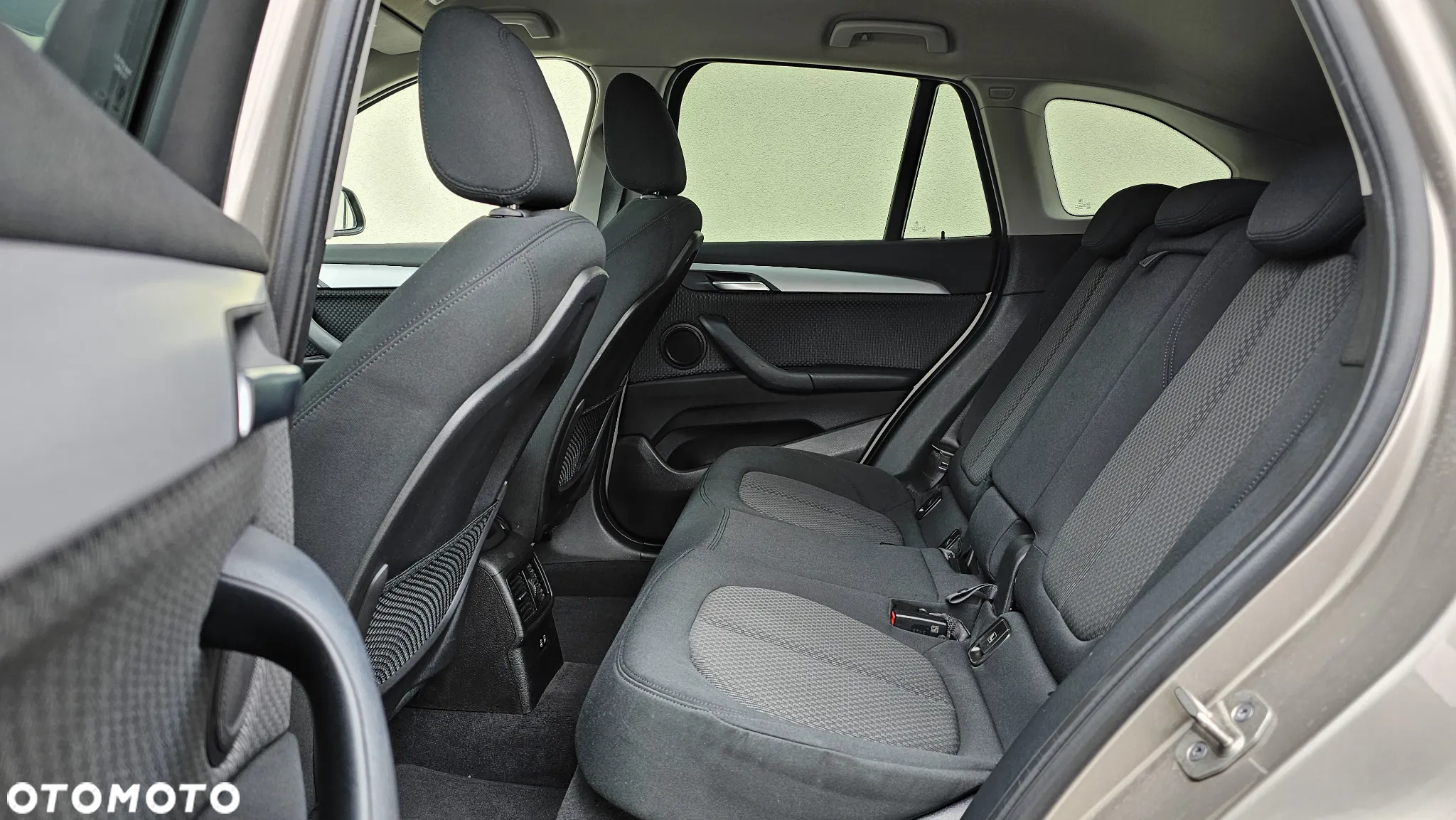BMW X1 xDrive25e xLine - 18