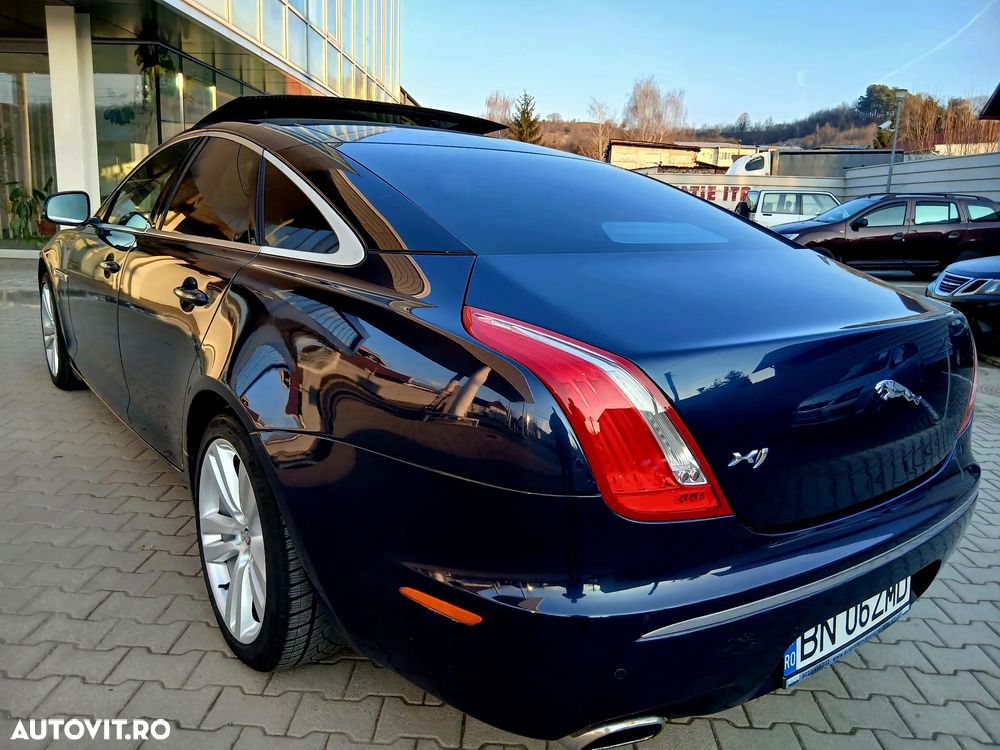 Jaguar XJ 3.0 V6 Luxury Aut SWB - 9