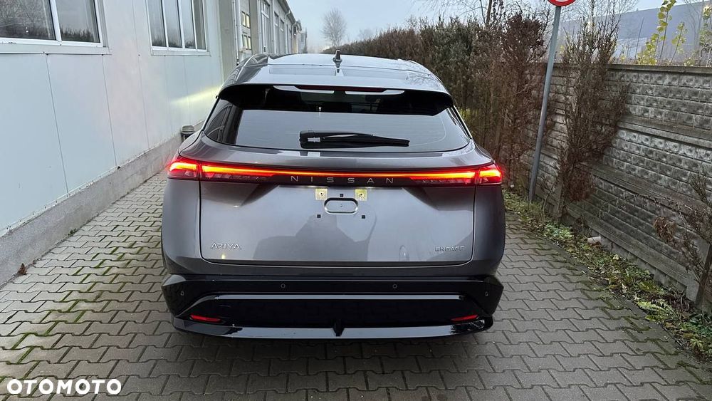 Nissan Ariya 63kWh Engage - 10